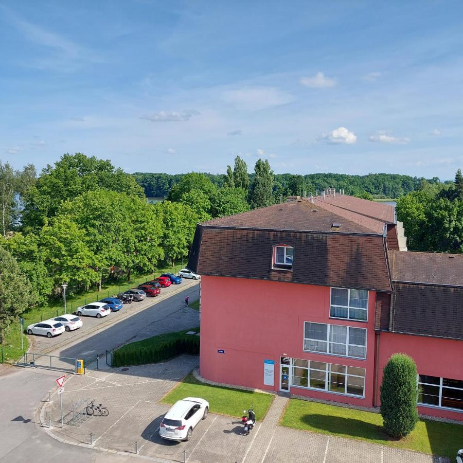 Hotel Svet Třeboň Εξωτερικό φωτογραφία