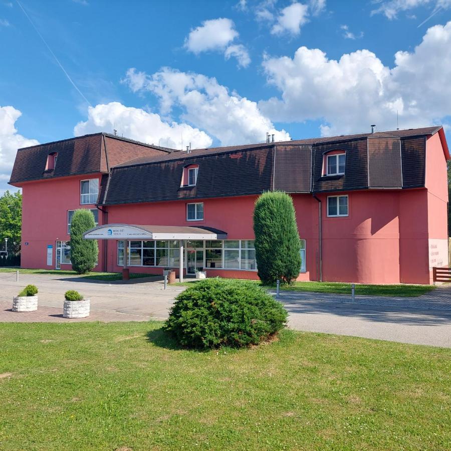Hotel Svet Třeboň Εξωτερικό φωτογραφία